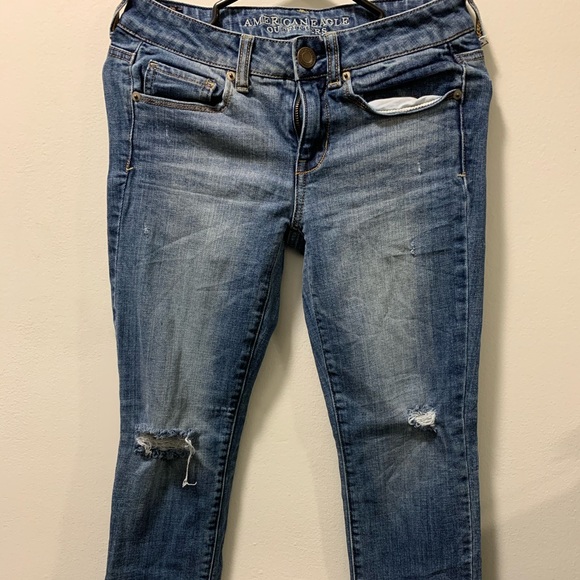 American Eagle Outfitters Distressed Women’s Jeans - Picture 1 of 6